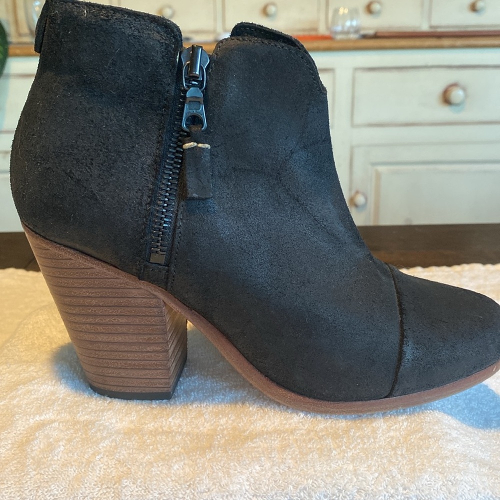 Rag and bone suede stressed Margot ankle booties